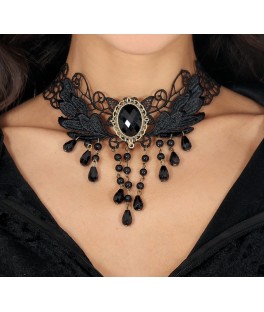 Collier brodee pierres noir