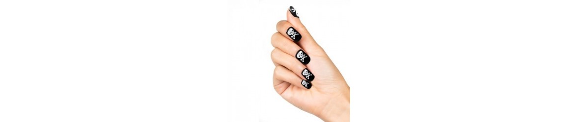 Faux cils et faux ongles Halloween | So Fête